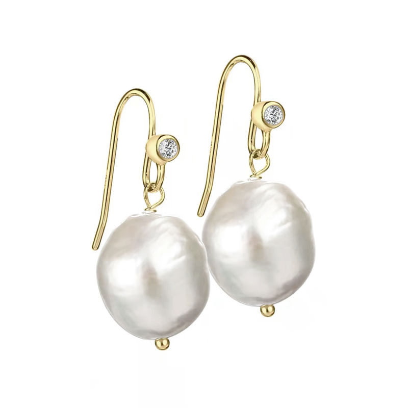 BETSY PEARL EARRINGS | GOLDEN
