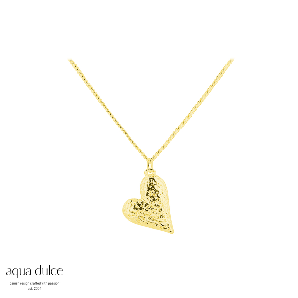 LOVE ME NECKLACE | GOLDEN