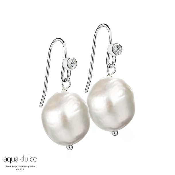 *BETSY PEARL EARRING | SILVER