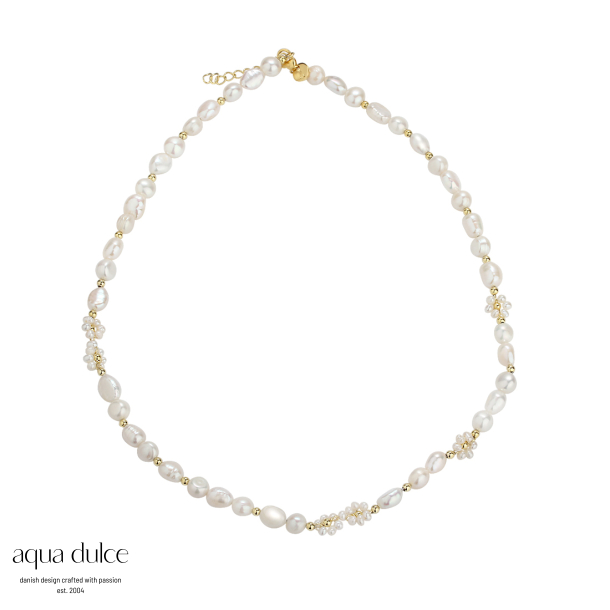 WONDERFUL DAISY NECKLACE | GOLDEN
