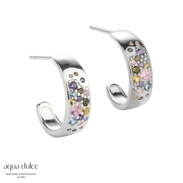 PASTEL STARDUST HOOP, Creoler 15 mm. i sterling slv  med pastelfarvet zirkonia