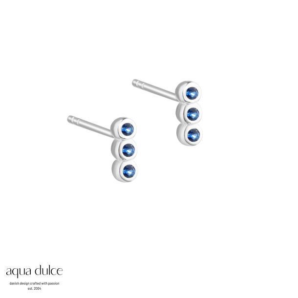 PETITE BLUE, restikker i sterling slv med 3 sm bl zirkonia.
