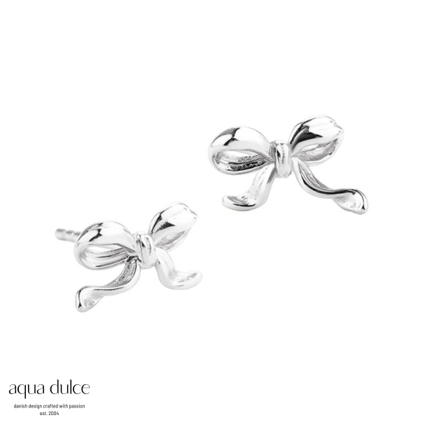 CURVE BOW EARSTUD | SILVER