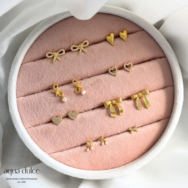 LOVE ME BIG EARSTUD | GOLDEN