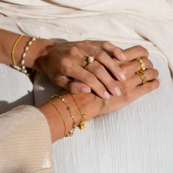 LOVE ME BRACELET | GOLDEN