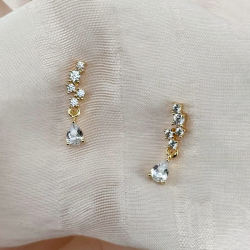 AURA EARSTUD |  GOLDEN