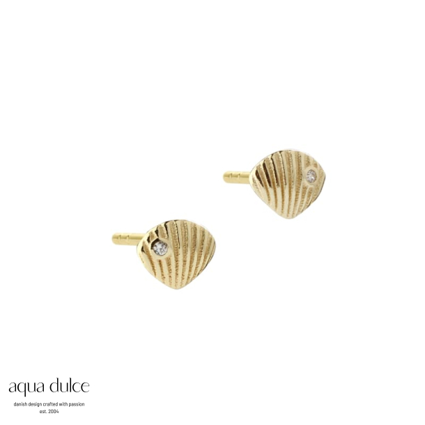 SHELLY SMALL EARSTUD | GOLDEN