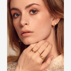 SHELLY MEDIUM EARSTUD | GOLDEN
