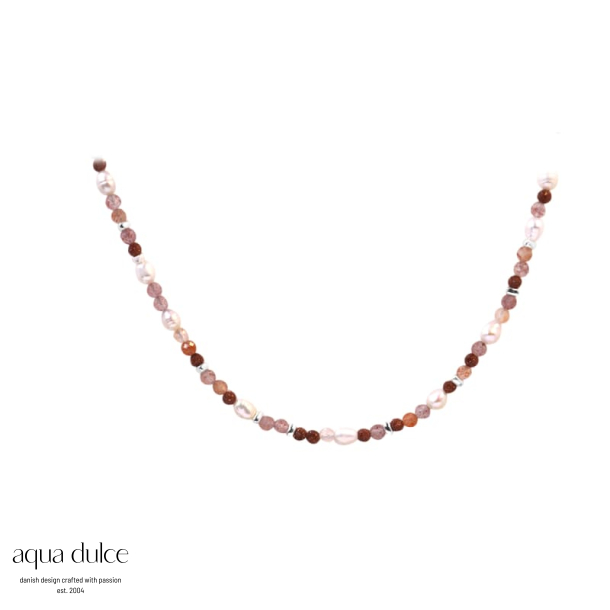 PEACHY NECKLACE  |  GOLDEN