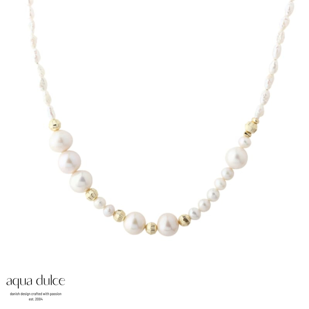 LINE PEARL NECKLACE  | GOLDEN