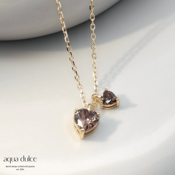 EIRA HEART NECKLACE | GOLDEN