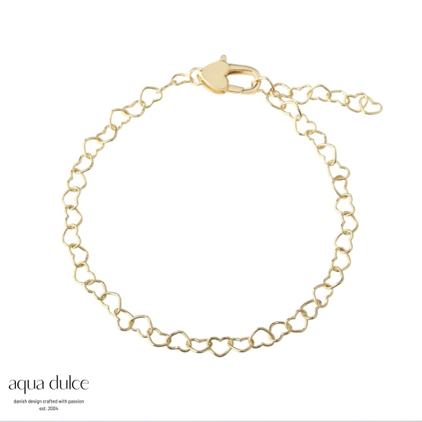 LOVE ME HEART BRACELET | GOLDEN