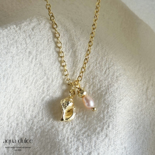 COSTA ROSE NECKLACE | GOLDEN