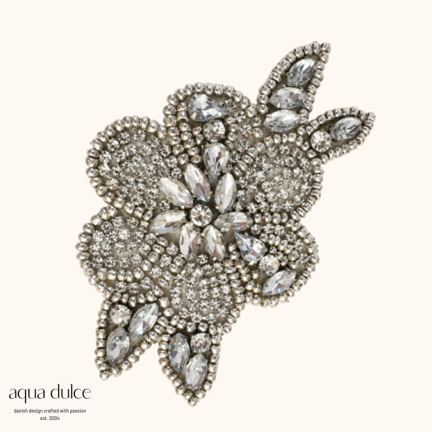 FLOWER | BROOCH