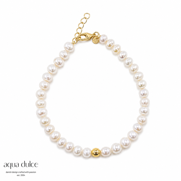 LOVE PEARLS BRACELET | GOLDEN