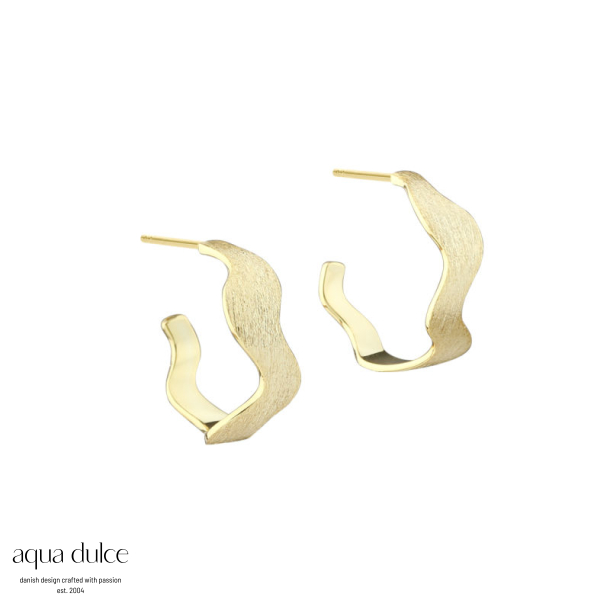 DREAMLIT WAVY HOOP 18 MM. | GOLDEN