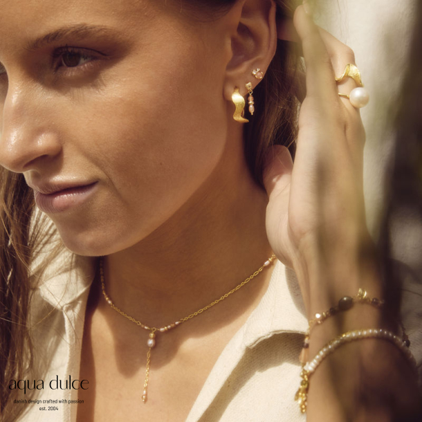 DREAMLIT WAVY HOOP 18 MM. | GOLDEN