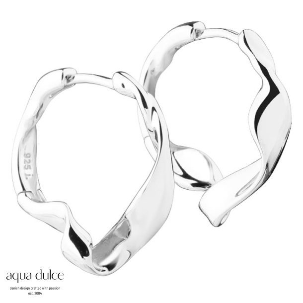 LIORA SIMPLE HOOP 22 MM. | SILVER