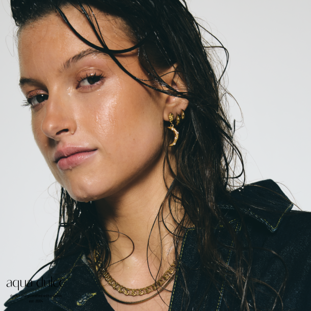 MOON EARSTUDS  | BAY