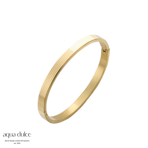LINED BANGLE | BAY