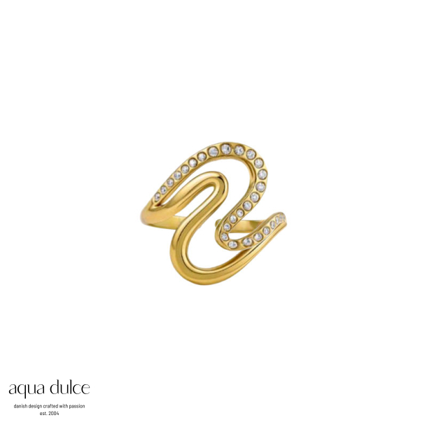 CLAIRE WAVY RING - 57  | BAY