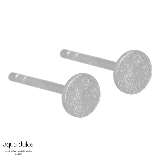 No. 4, restikker i sterling slv med 4 mm. brstede mnter.