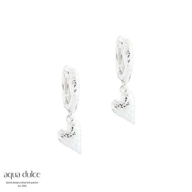 *LOVE ME HOOP WITH HEART | SILVER
