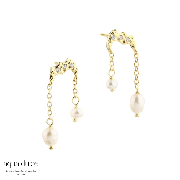 MILENA PEARL EARSTUD | GOLDEN