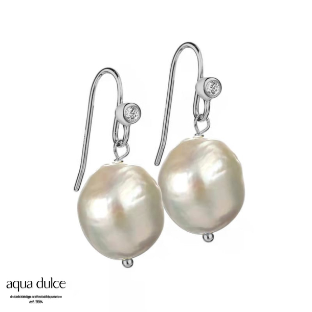 BETSY PEARL EARRING | SILVER