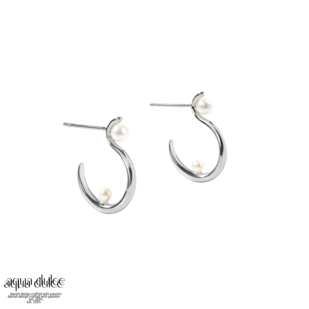 *SWAN PEARL HOOP MEDIUM | SILVER