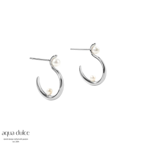 SWAN PEARL HOOP MEDIUM | SILVER