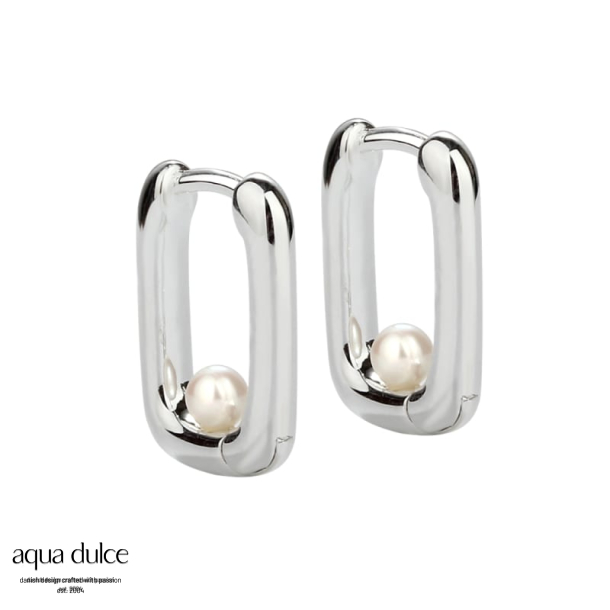 SECRET, 10 X 15 mm. firkantet hoop i sterling slv  med klik ls & lille hvid ferskvandsperle.