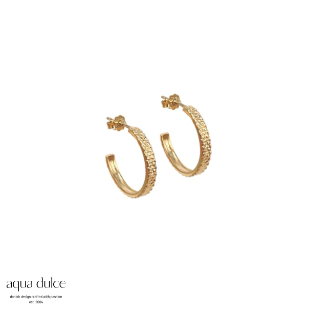 ISABEL HOOP | GOLDEN