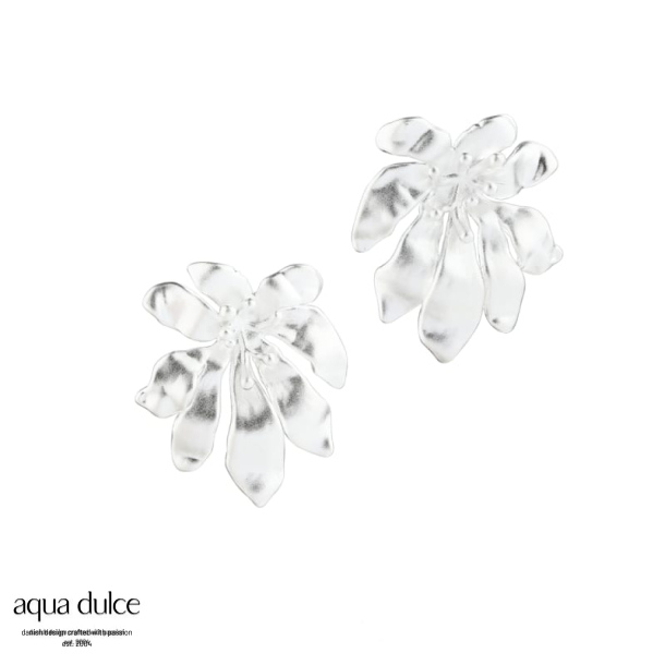 FLOWER LOVE EARSTUD | SILVER