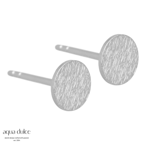 *NO. 6 EARSTUD | SILVER