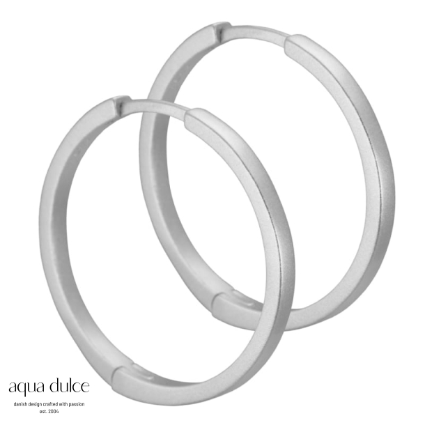 Malia, 25 mm. creoler i sandblst sterling slv med klikls