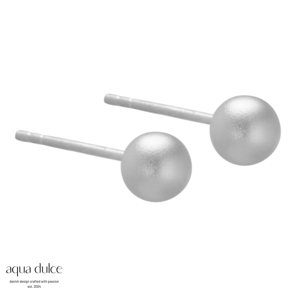 *MADISON EARSTUD | SILVER