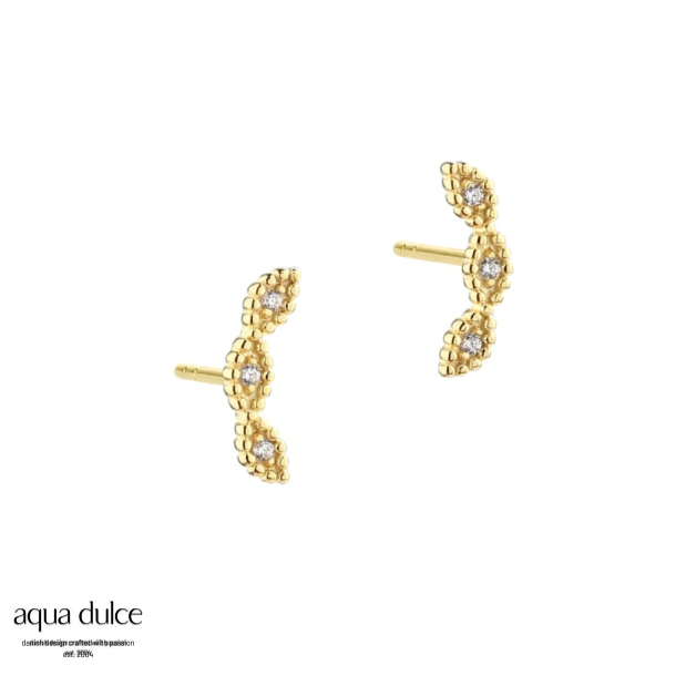 *FLOWERS UP THE EAR | GOLDEN