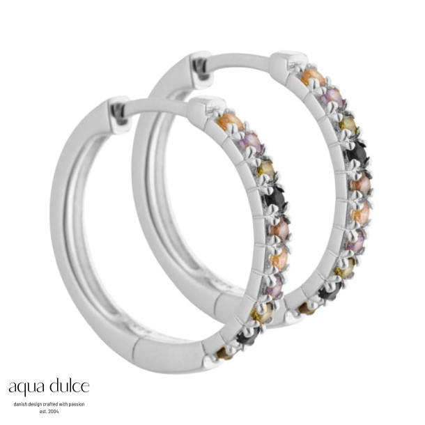 Vigga - 20 mm. creoler i sterling slv med lilla, rg, sorte, champagne & oliven zirkonia