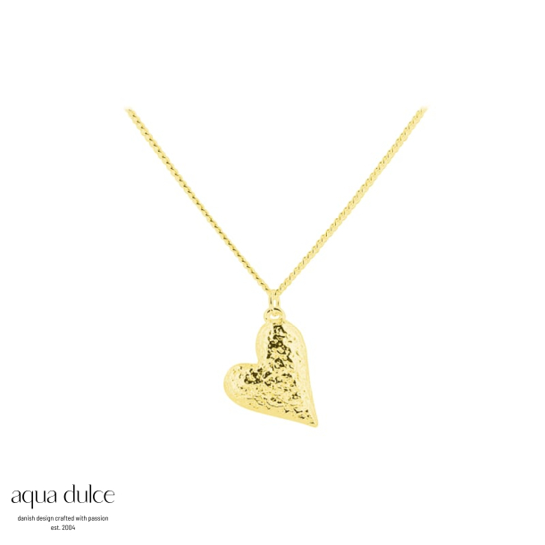 LOVE ME NECKLACE | GOLDEN